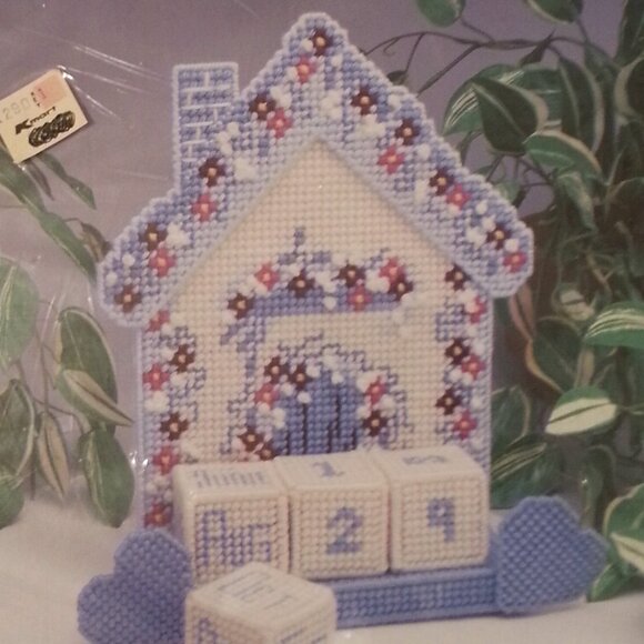 PERPETUAL CALENDAR Plastic Canvas For All Seasons Needlecraft Ala Mode Kit #S91 - Picture 1 of 3